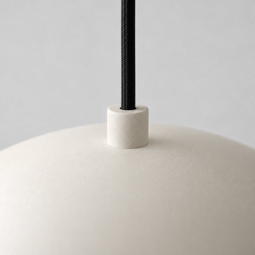 Arc Pendant — A simple suspension.